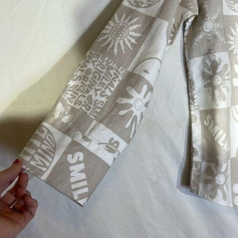 Smiley and H&M Denim White & Cream Denim Jacket Size S Novelty Print NWOT Preppy - Picture 7 of 13
